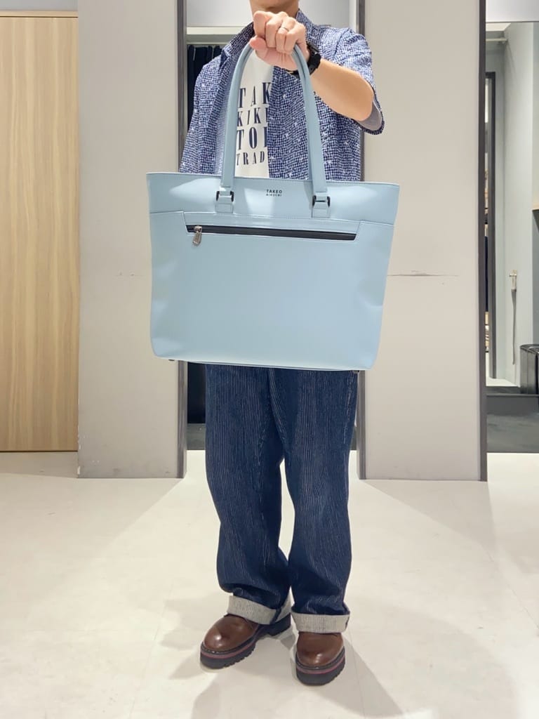 わいずみさんの「TAKEO KIKUCHI｜【撥水】ライトウェイト トートバッグ」を使ったコーディネート