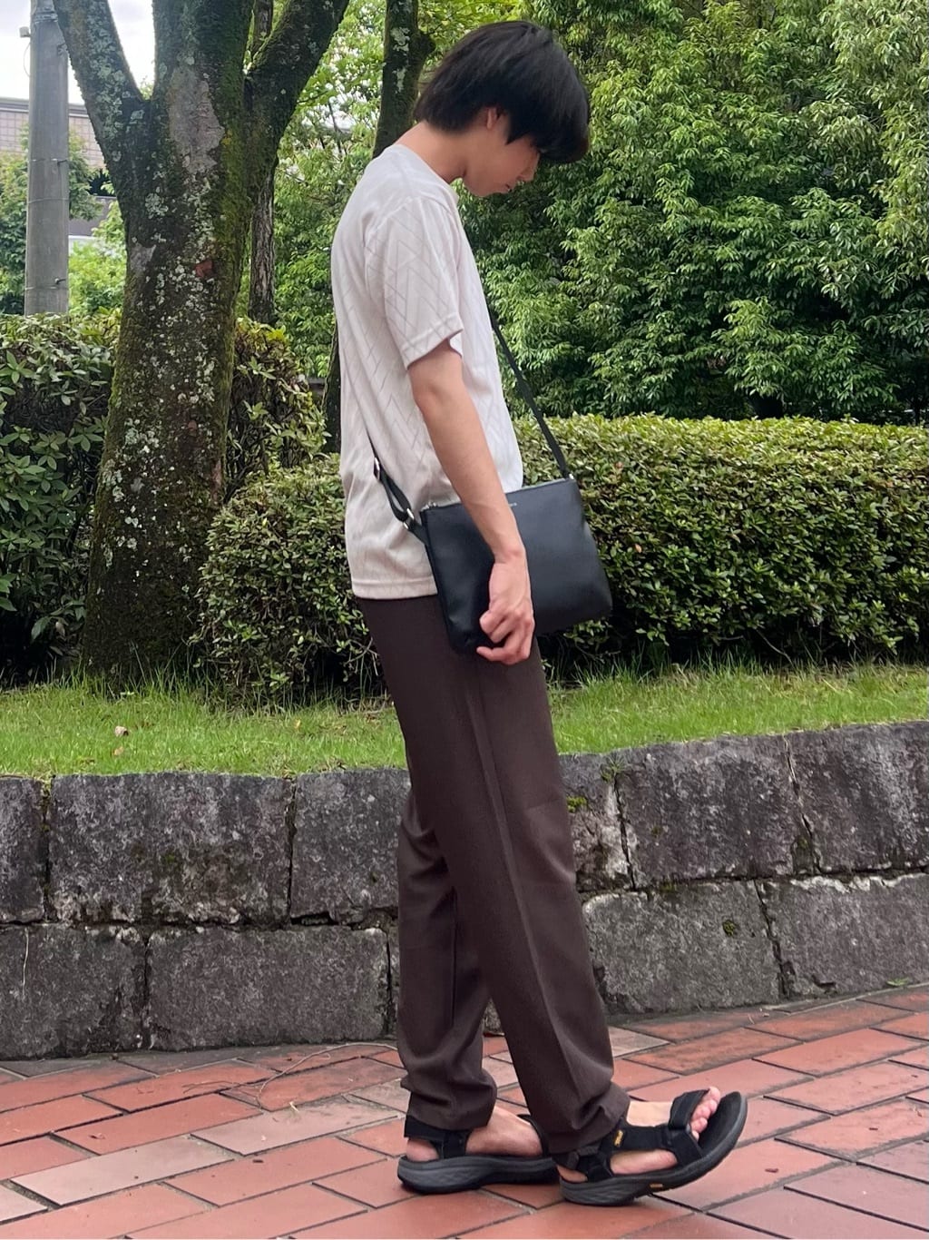 SHI-MAさんの「THE SHOP TK｜サフィアーノミニサコッシュ」を使ったコーディネート