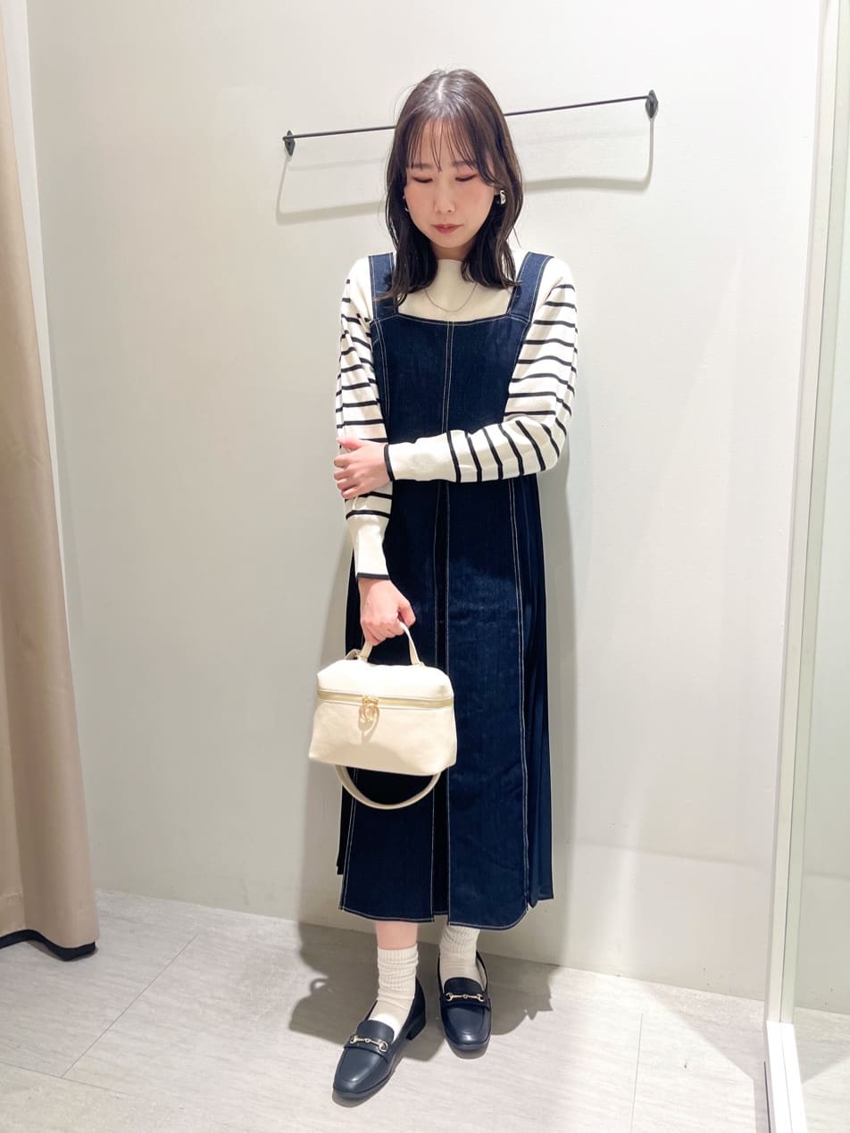 みーちゃんさんの「grove｜キレイに決まる!脇プリーツジャンドレ」を使ったコーディネート