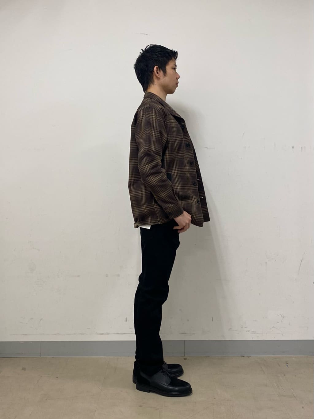 shoumaさんの「TAKEO KIKUCHI｜【Sサイズ～】ストレッチ デニム パンツ」を使ったコーディネート