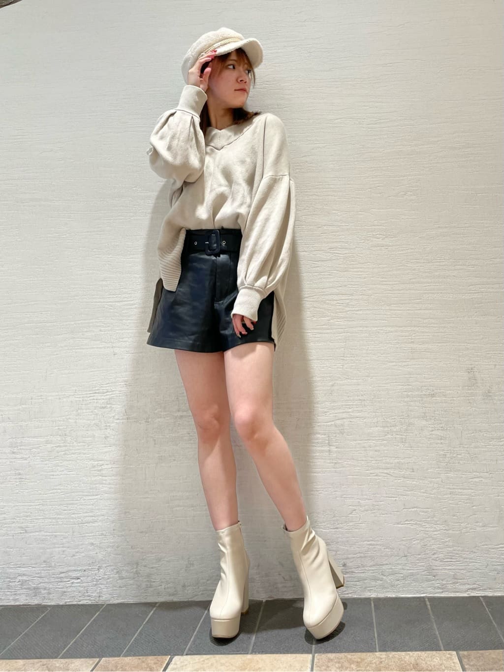 manamiさんの「ESPERANZA｜ラク盛りショートブーツ」を使ったコーディネート