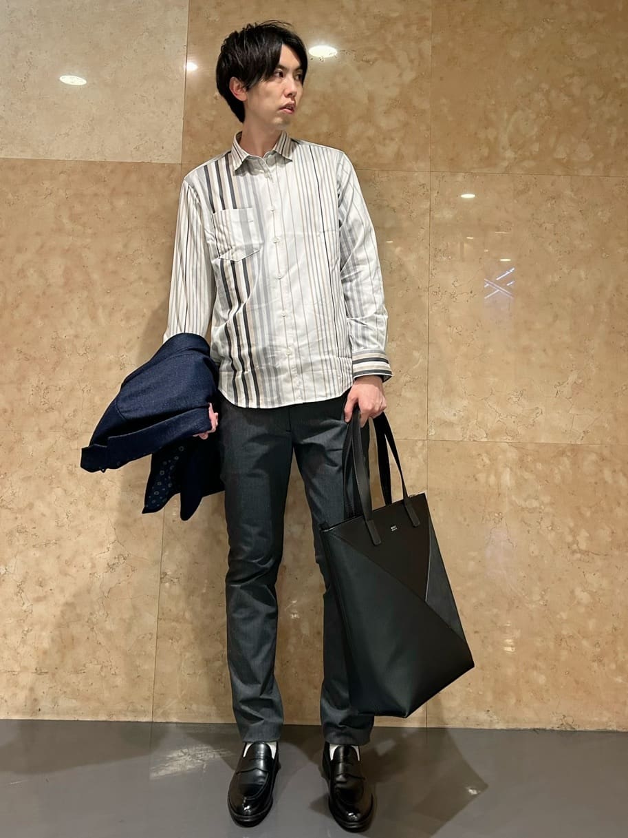 DDDさんの「TAKEO KIKUCHI｜【Made in JAPAN】播州織 ヘリンボン ストレート パンツ」を使ったコーディネート