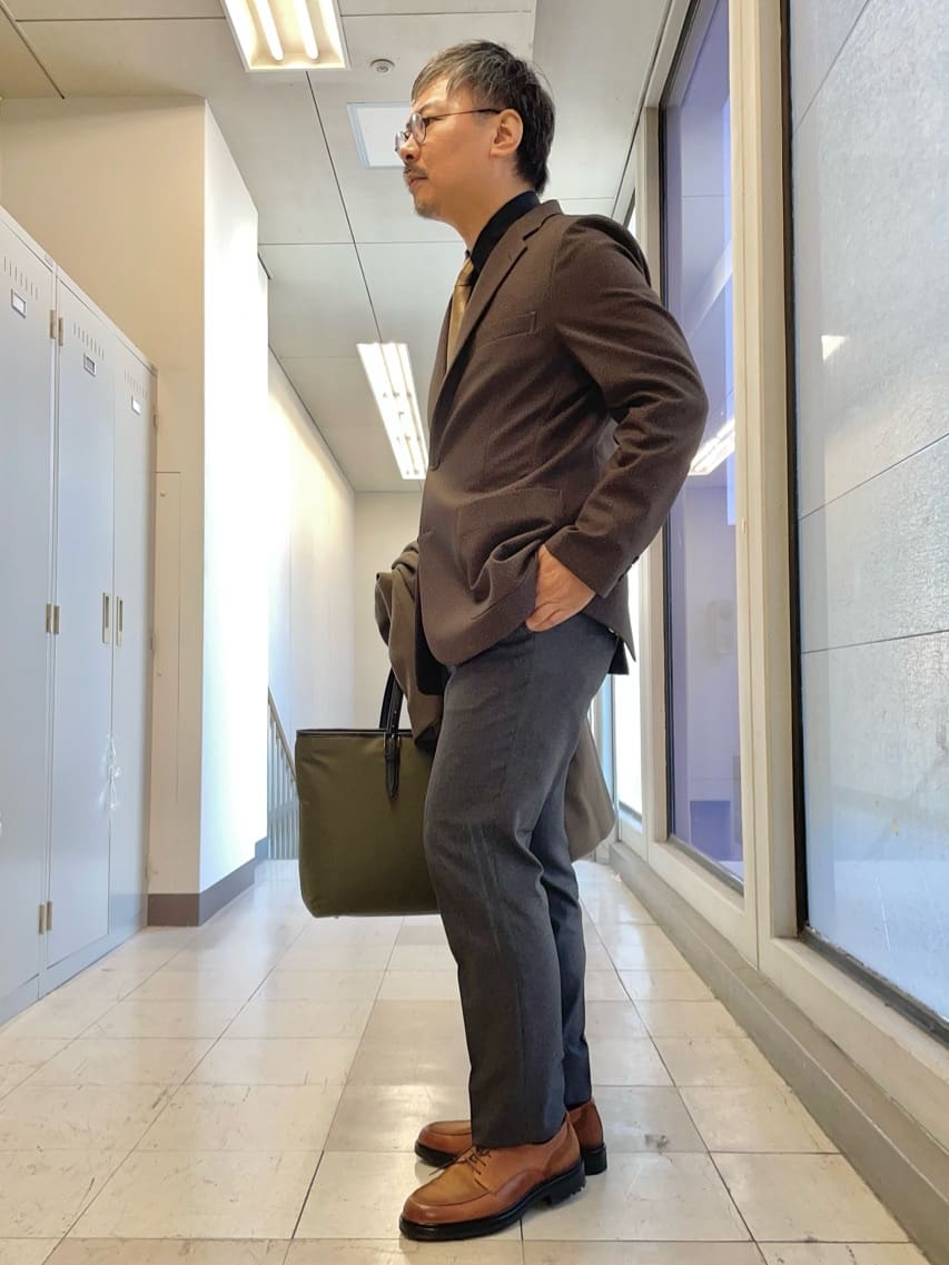 MAKOTO AIさんの「TAKEO KIKUCHI｜【ウールカシミヤブレンド】ビーバー調 スタンドカラー コート」を使ったコーディネート