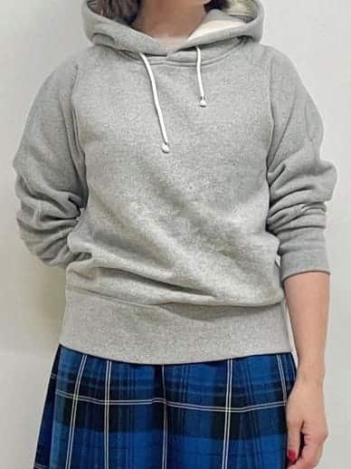 Akiさんの「Dessin｜【ユニセックス・日本製・洗える】吊り裏毛フーデッドスウェット」を使ったコーディネート