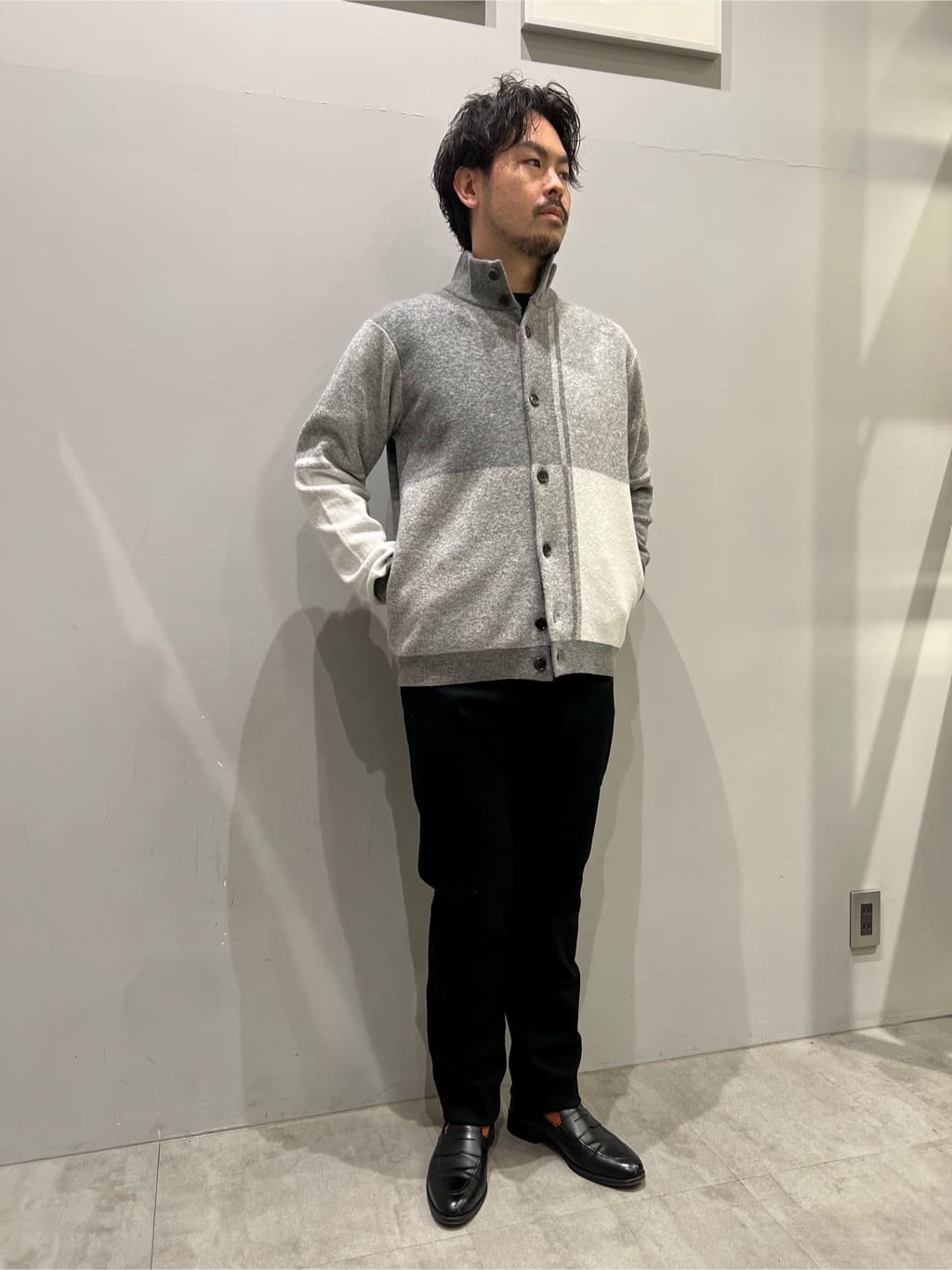SHOTAさんの「TAKEO KIKUCHI｜【Sサイズ～】ストレッチ デニム パンツ」を使ったコーディネート