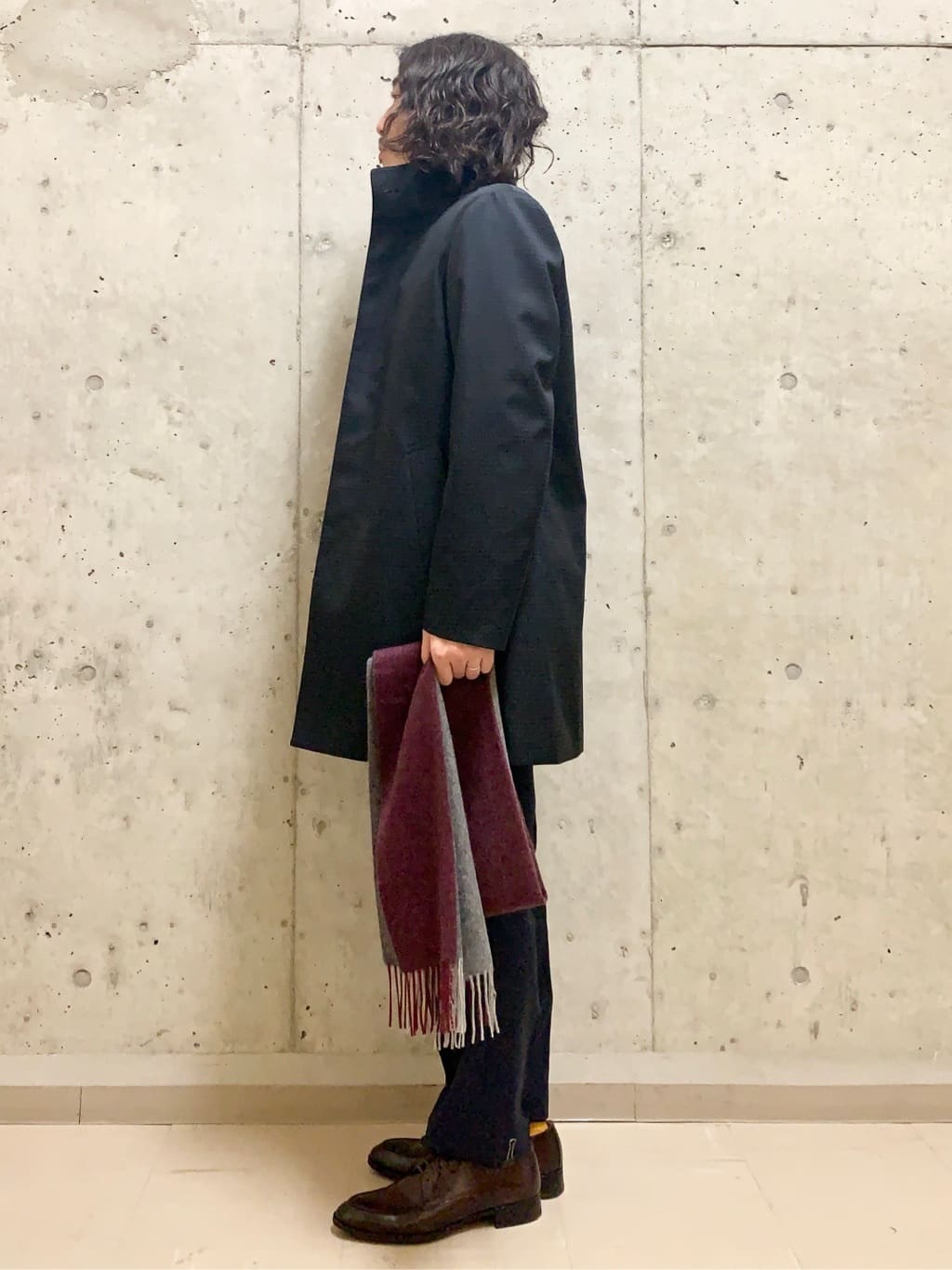 木村剛さんの「TAKEO KIKUCHI｜【Three by Three】シャイニーシャークピンヘッド スーツ/3ピース対応可」を使ったコーディネート