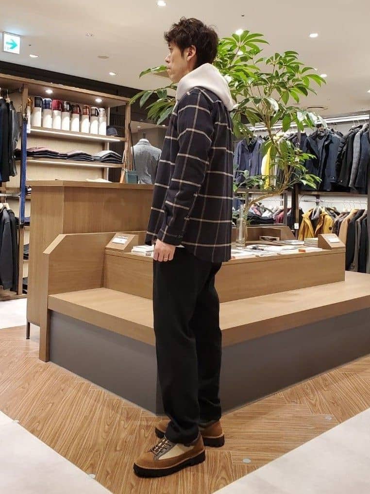 ishidaさんの「TAKEO KIKUCHI｜【Sサイズ～】エアダン プルオーバー パーカ」を使ったコーディネート