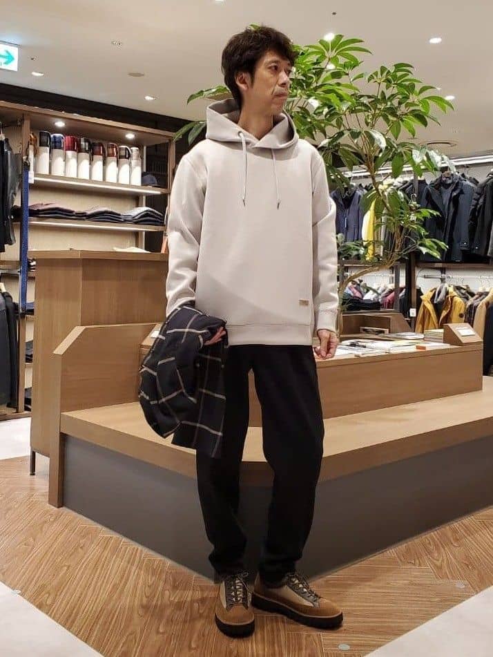 ishidaさんの「TAKEO KIKUCHI｜【Sサイズ～】エアダン プルオーバー パーカ」を使ったコーディネート