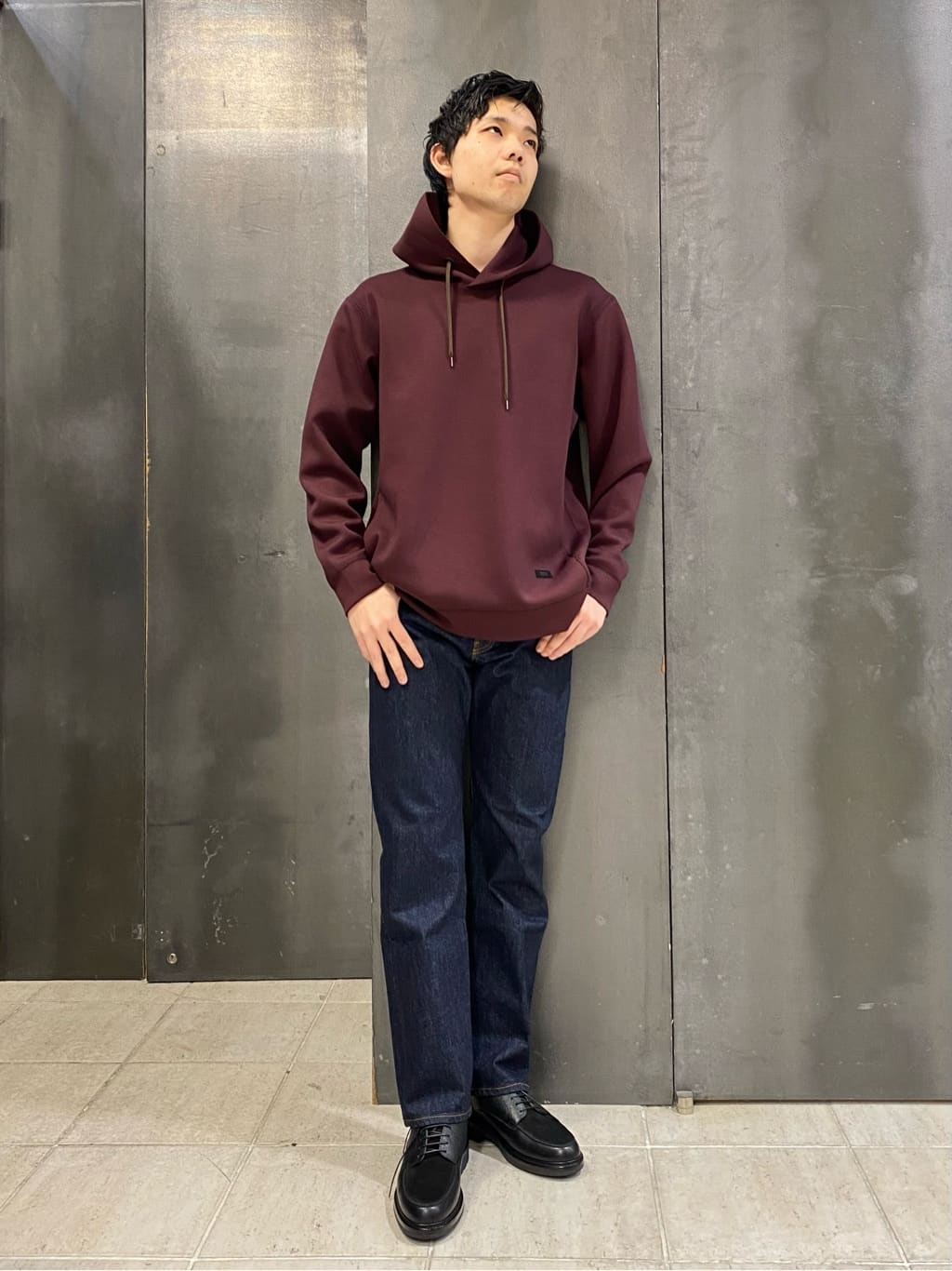 shoumaさんの「TAKEO KIKUCHI｜【Sサイズ～】エアダン プルオーバー パーカ」を使ったコーディネート