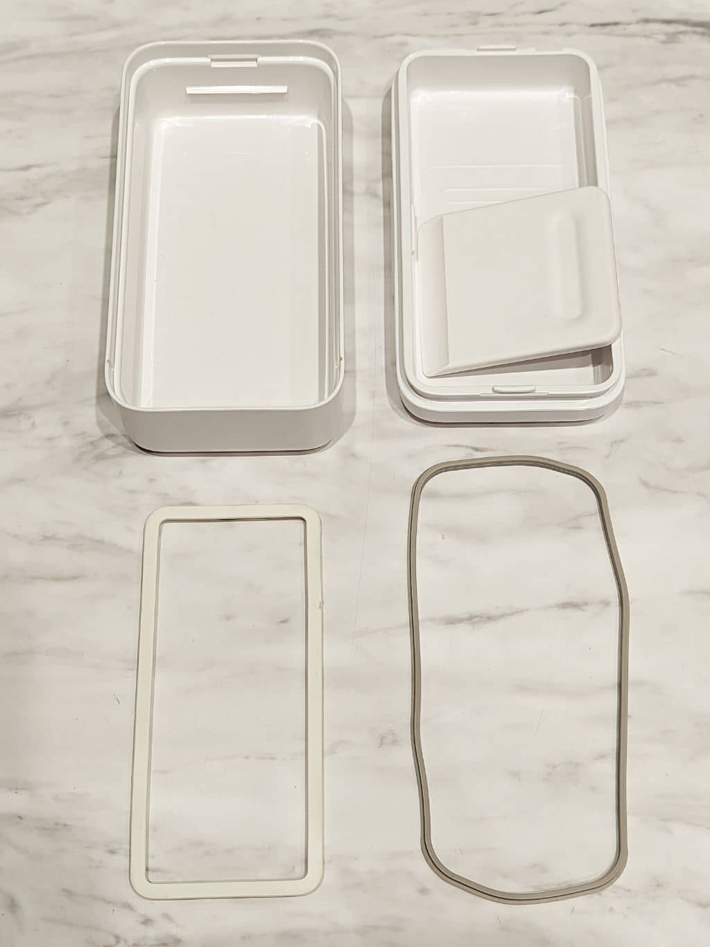 シモさんの「212 KITCHEN STORE｜バターケース WH K776 ＜marna マーナ＞」を使ったコーディネート
