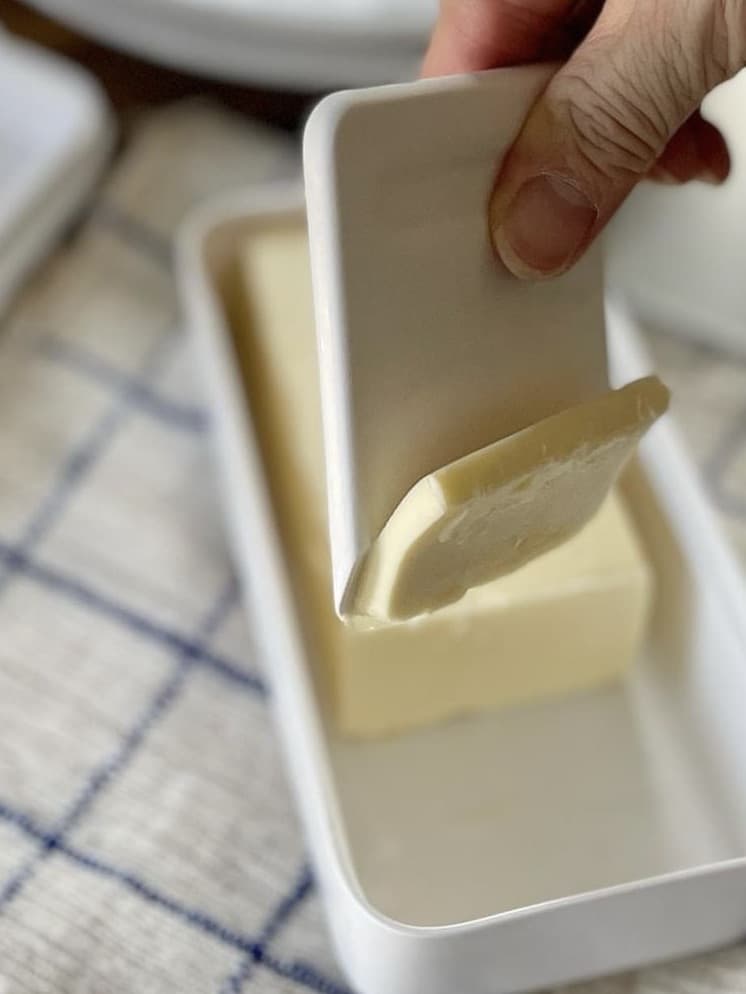 212キッチンストア公式さんの「212 KITCHEN STORE｜バターケース WH K776 ＜marna マーナ＞」を使ったコーディネート