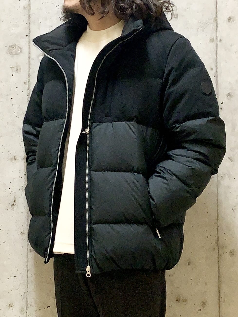 木村剛さんの「TAKEO KIKUCHI｜【Sサイズ～】メランジ ストレッチ ジャージー スラックス」を使ったコーディネート