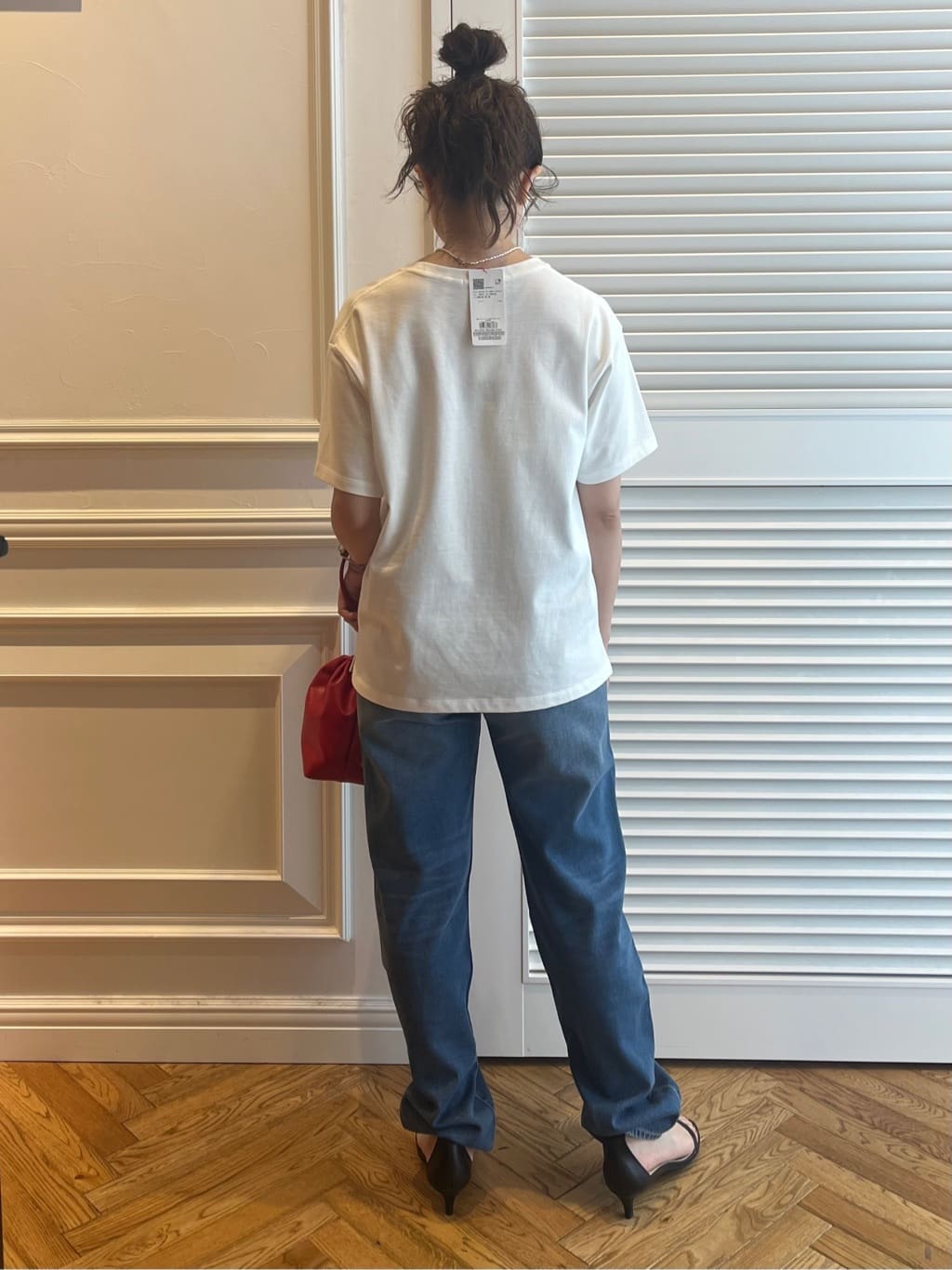 つじ まこさんの「DRESSTERIOR｜【ウォッシャブル】テーパードコンフォートデニム」を使ったコーディネート