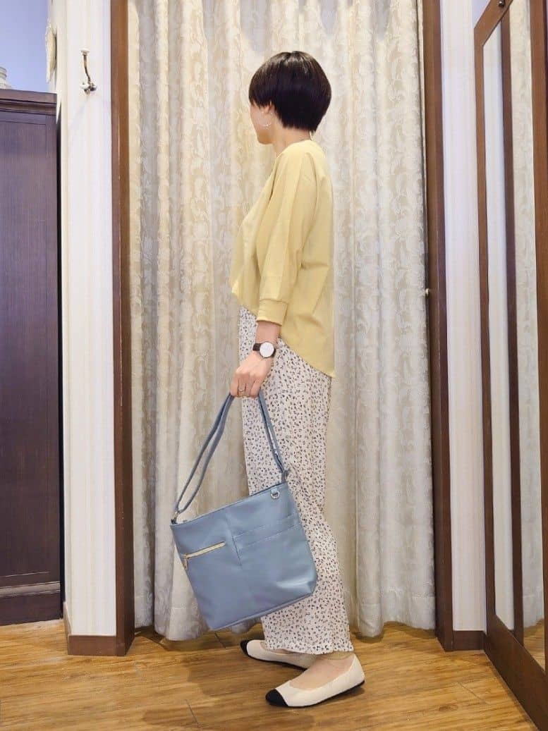 ERIKOさんの「SHOO･LA･RUE｜【プレゼントにも】毎日持ちたい ポケット切り換えショルダーバッグ」を使ったコーディネート