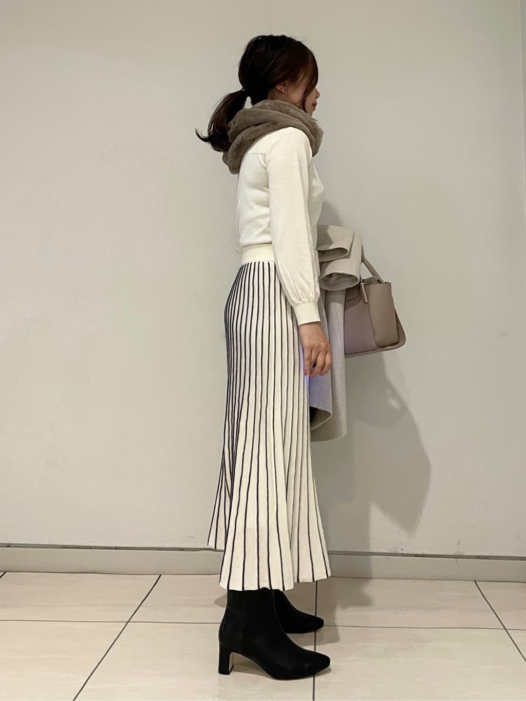 kahoさんの「INDIVI｜【定番人気！/名品コート/日本製】ウール100%チェスターコート」を使ったコーディネート