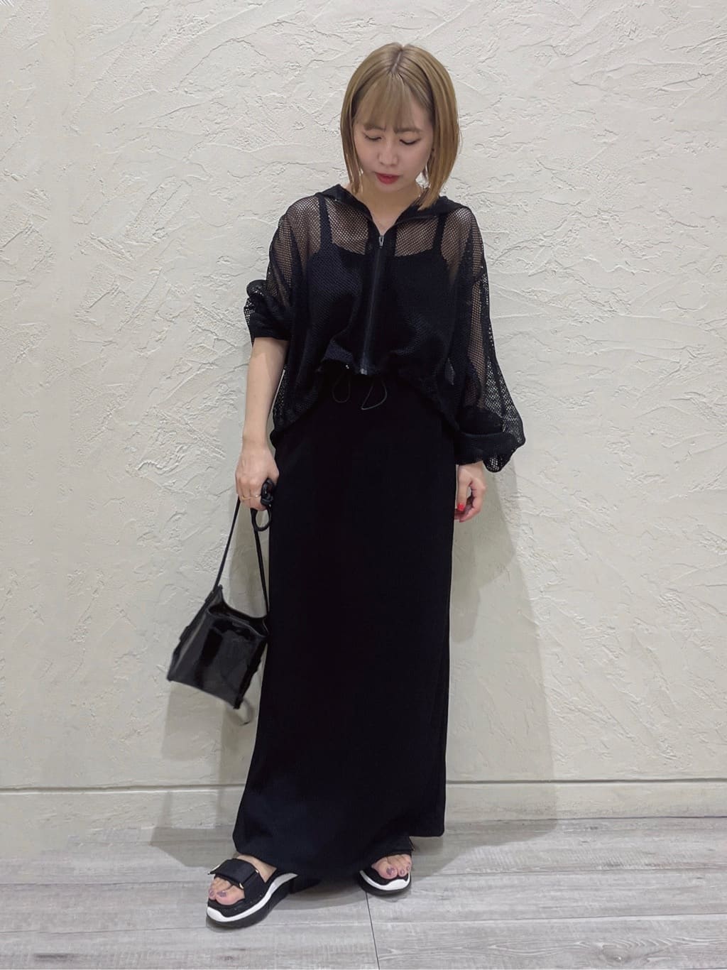 re__さんの「ESPERANZA｜クリア巾着ショルダー」を使ったコーディネート