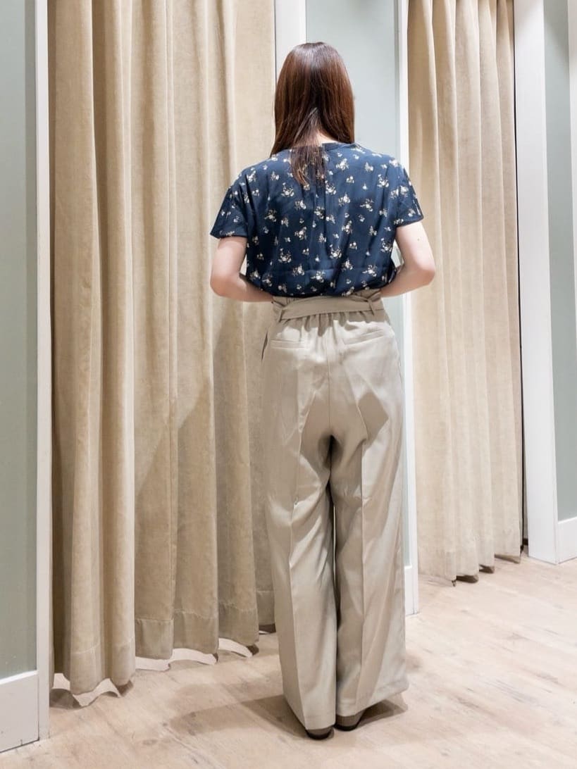 おみつさんの「grove｜メタルパーツローファーパンプス【晴雨兼用】」を使ったコーディネート