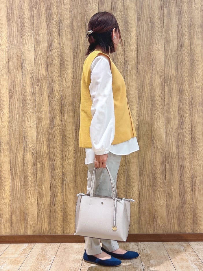 YUIさんの「SHOO･LA･RUE｜【洗える/SS-3L】すっきりキレイにかっこよく 大人のテーパードパンツ」を使ったコーディネート