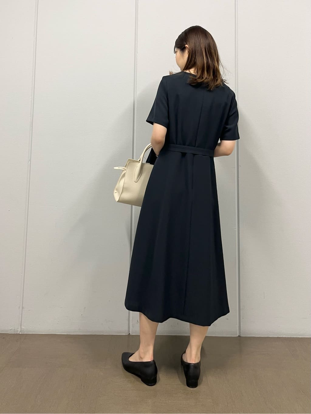 shokoさんの「INDIVI｜【定番スーツ／UVケア／洗える】ウール調ノーカラージャケット」を使ったコーディネート