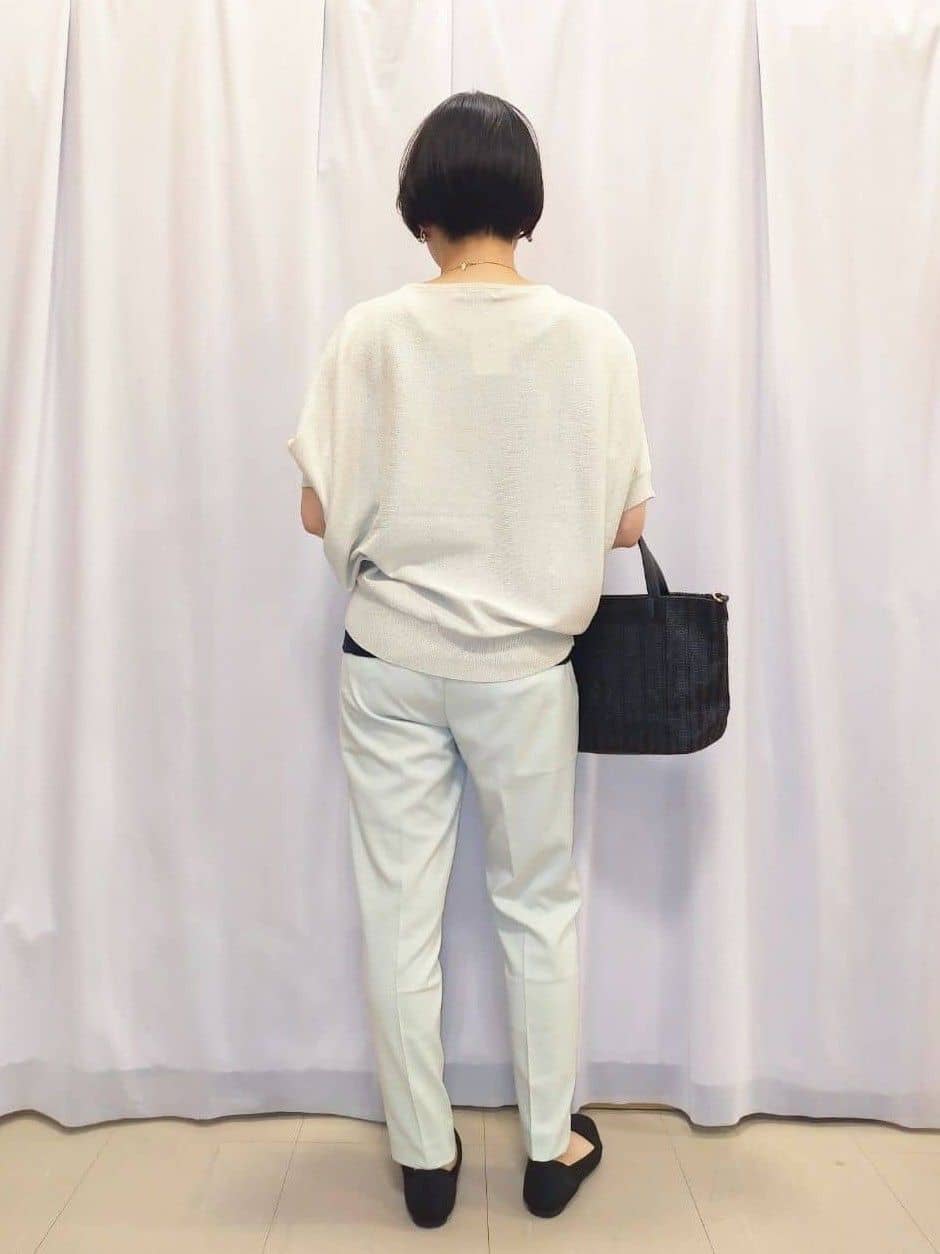 あんさんの「SHOO･LA･RUE｜【洗える/SS-3L】すっきりキレイにかっこよく 大人のテーパードパンツ」を使ったコーディネート