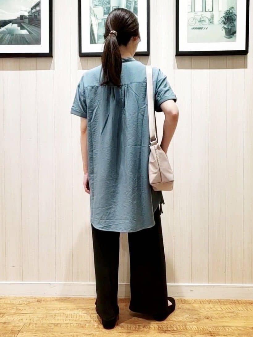 なっちゃんさんの「SHOO･LA･RUE｜」を使ったコーディネート