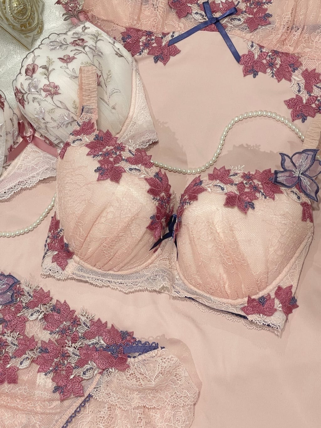 maiさんの「Risa Magli｜エレーナ スリップ」を使ったコーディネート
