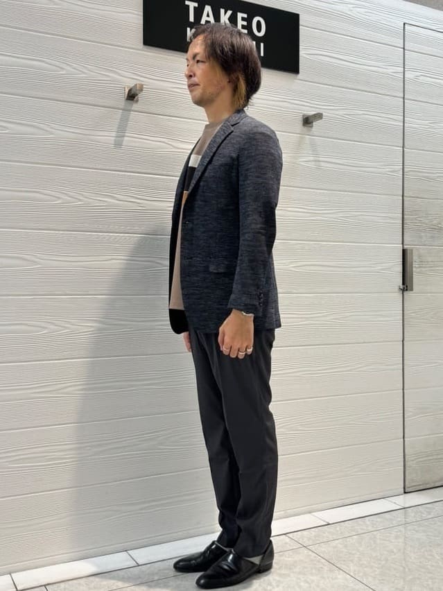 井出恭輔さんの「TAKEO KIKUCHI｜【尾州織】リネンブレンド メッシュ ジャケット」を使ったコーディネート