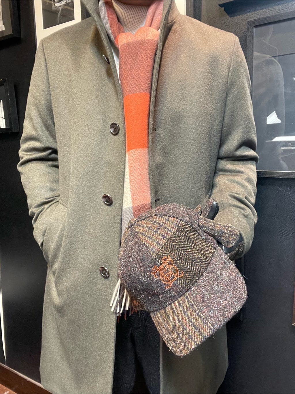 Suehiroさんの「TAKEO KIKUCHI｜【ウールカシミヤブレンド】ビーバー調 スタンドカラー コート」を使ったコーディネート