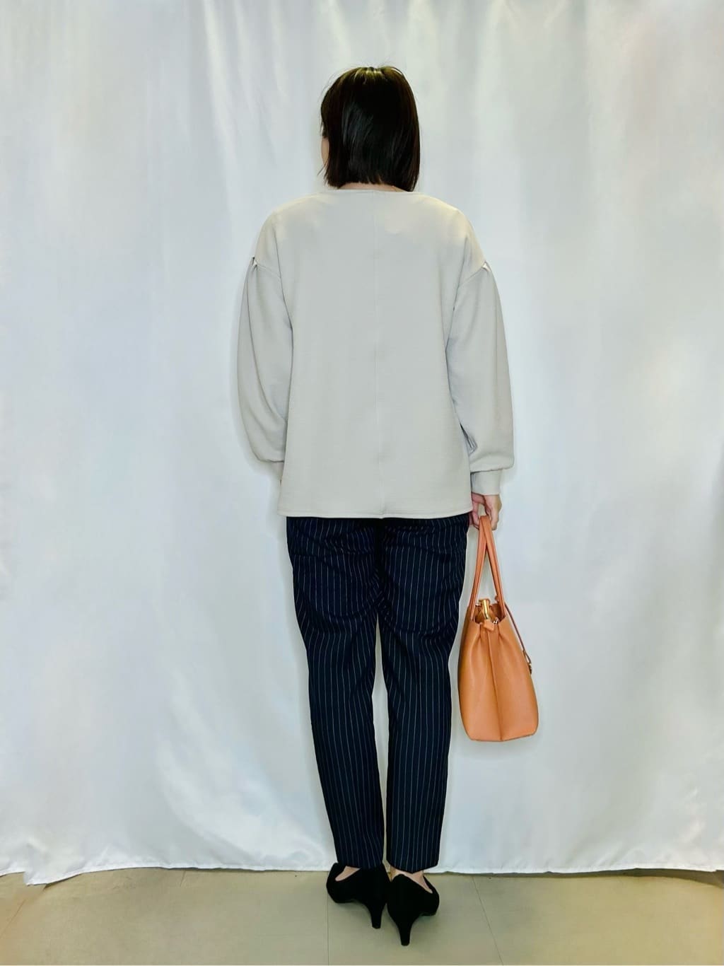 ネリさんの「SHOO･LA･RUE｜【洗える/SS-3L】すっきりキレイにかっこよく 大人のテーパードパンツ」を使ったコーディネート