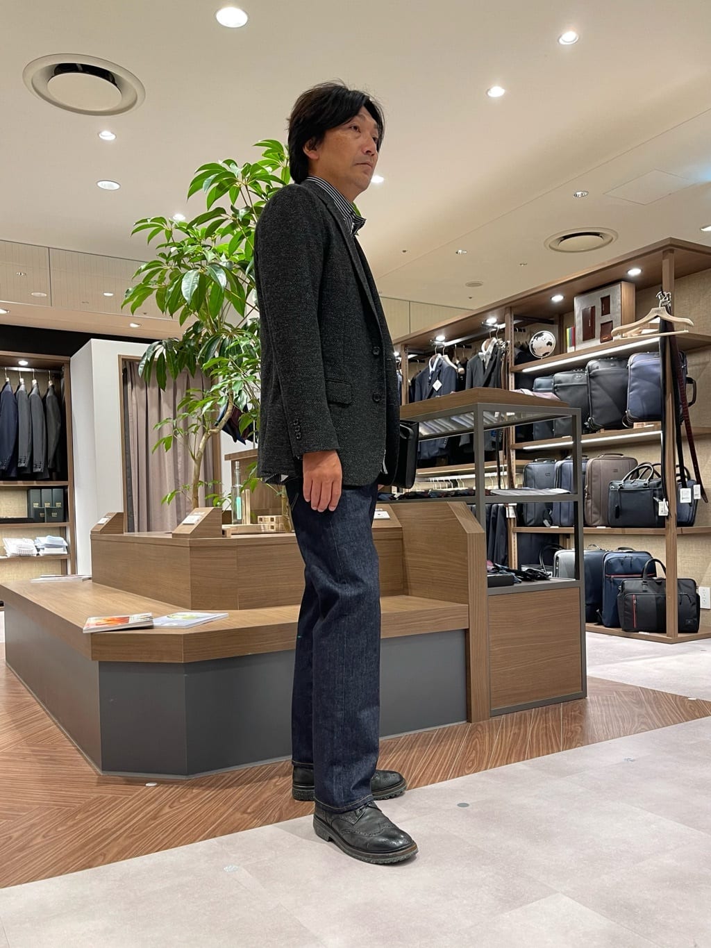 oharaさんの「TAKEO KIKUCHI｜【抗菌防臭/シーズンレス】シアサッカー ジャージシャツ」を使ったコーディネート