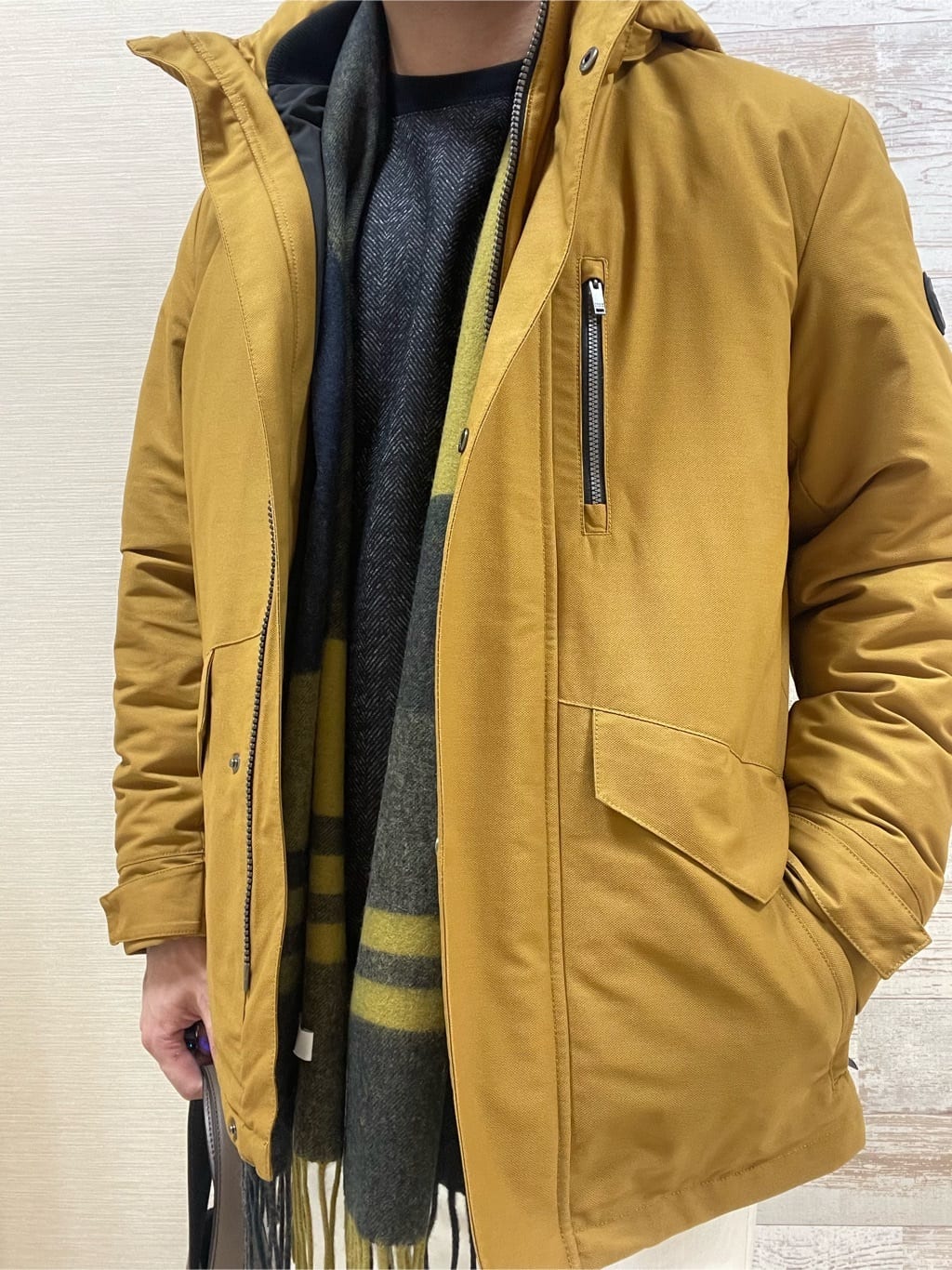 Suehiroさんの「TAKEO KIKUCHI｜【3WAY／撥水】ドビーメモリー ダウンライナーブルゾン」を使ったコーディネート