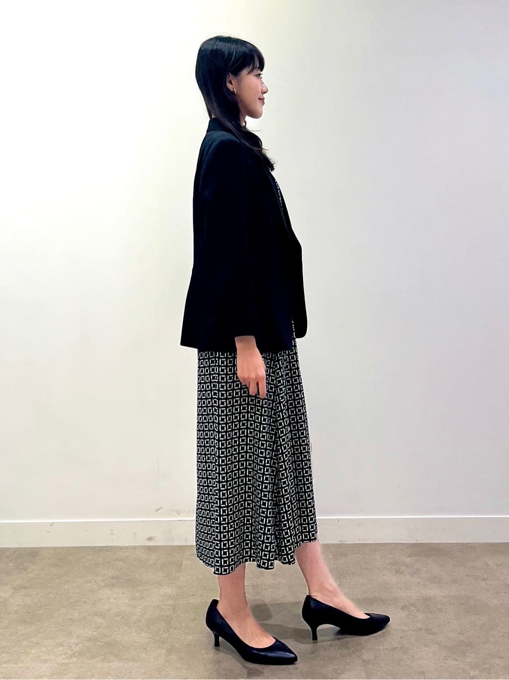 kaaiさんの「UNTITLED｜【洗える通勤スーツ】レジェールギャバ ストレッチテーラードジャケット」を使ったコーディネート
