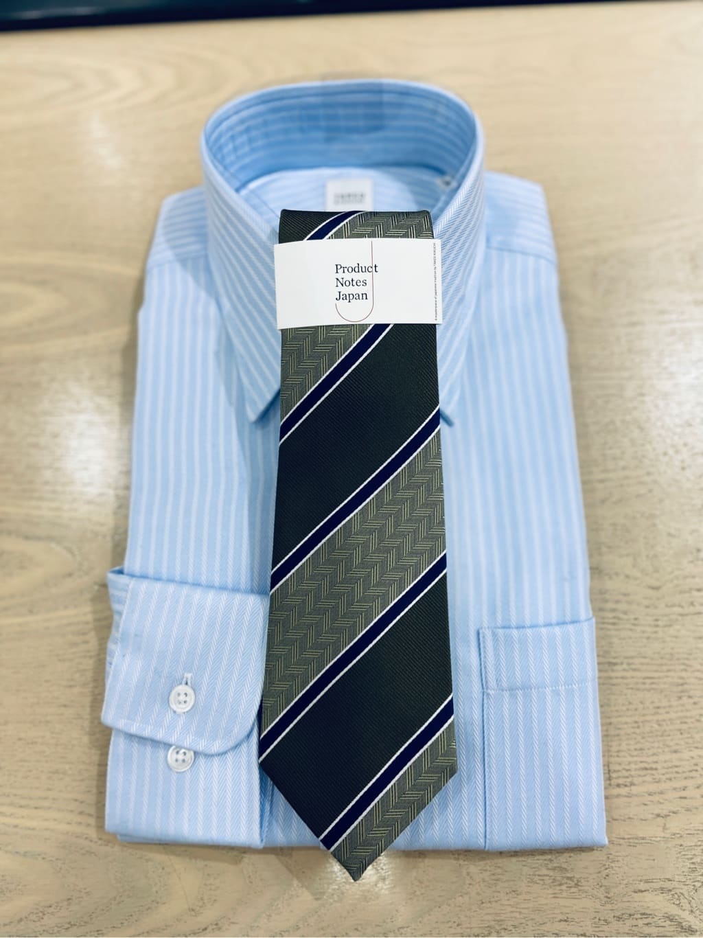 わいずみさんの「TAKEO KIKUCHI｜【Made in JAPAN】ドビーストライプ ドレス シャツ」を使ったコーディネート