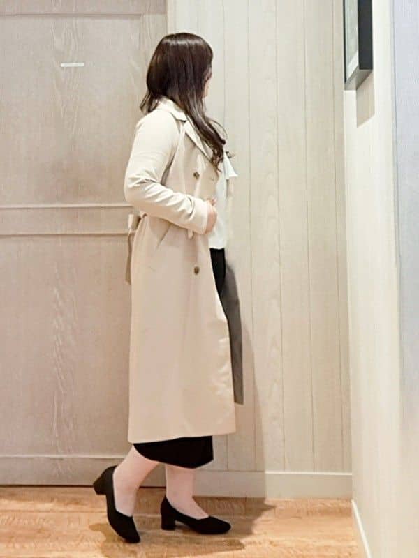mariさんの「SHOO･LA･RUE｜【通勤/デイリー/セットアップ可】マルチに使える カットジョーゼット ワイドパンツ」を使ったコーディネート