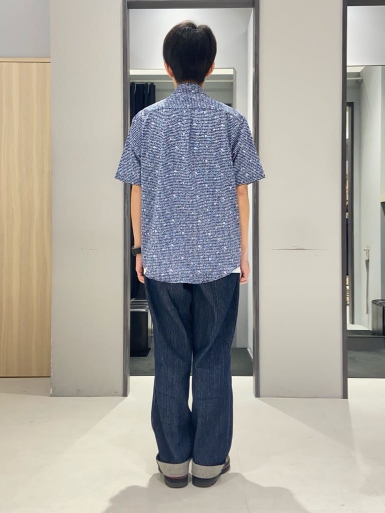 わいずみさんの「TAKEO KIKUCHI｜【撥水】ライトウェイト トートバッグ」を使ったコーディネート