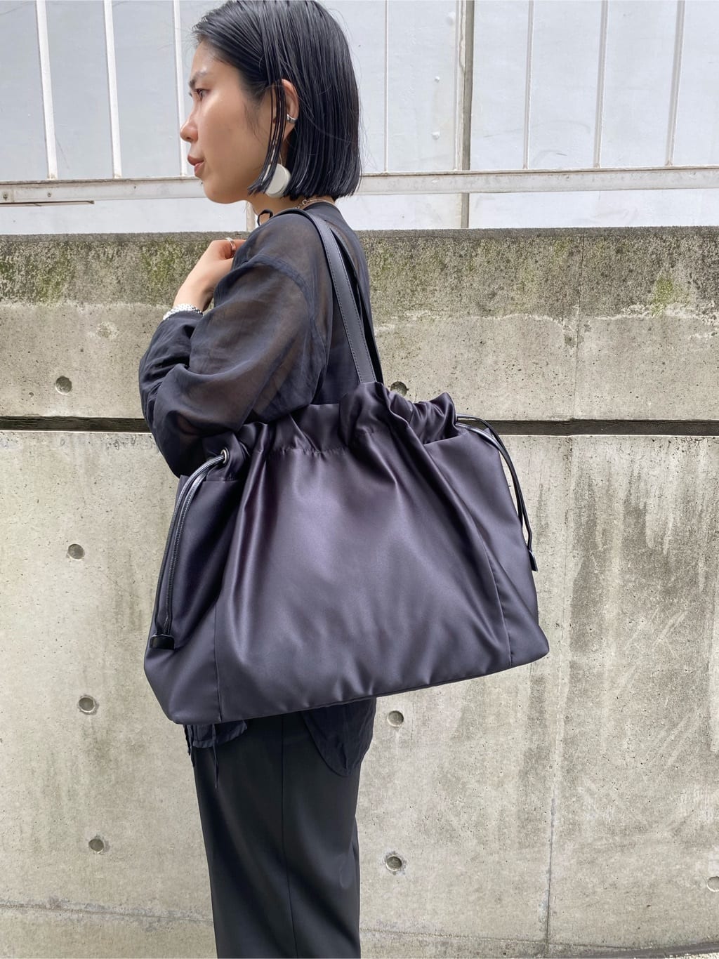 Uさんの「HIROKO HAYASHI｜LUINI SATINE（ルイーニ サティーネ）トートバッグ」を使ったコーディネート