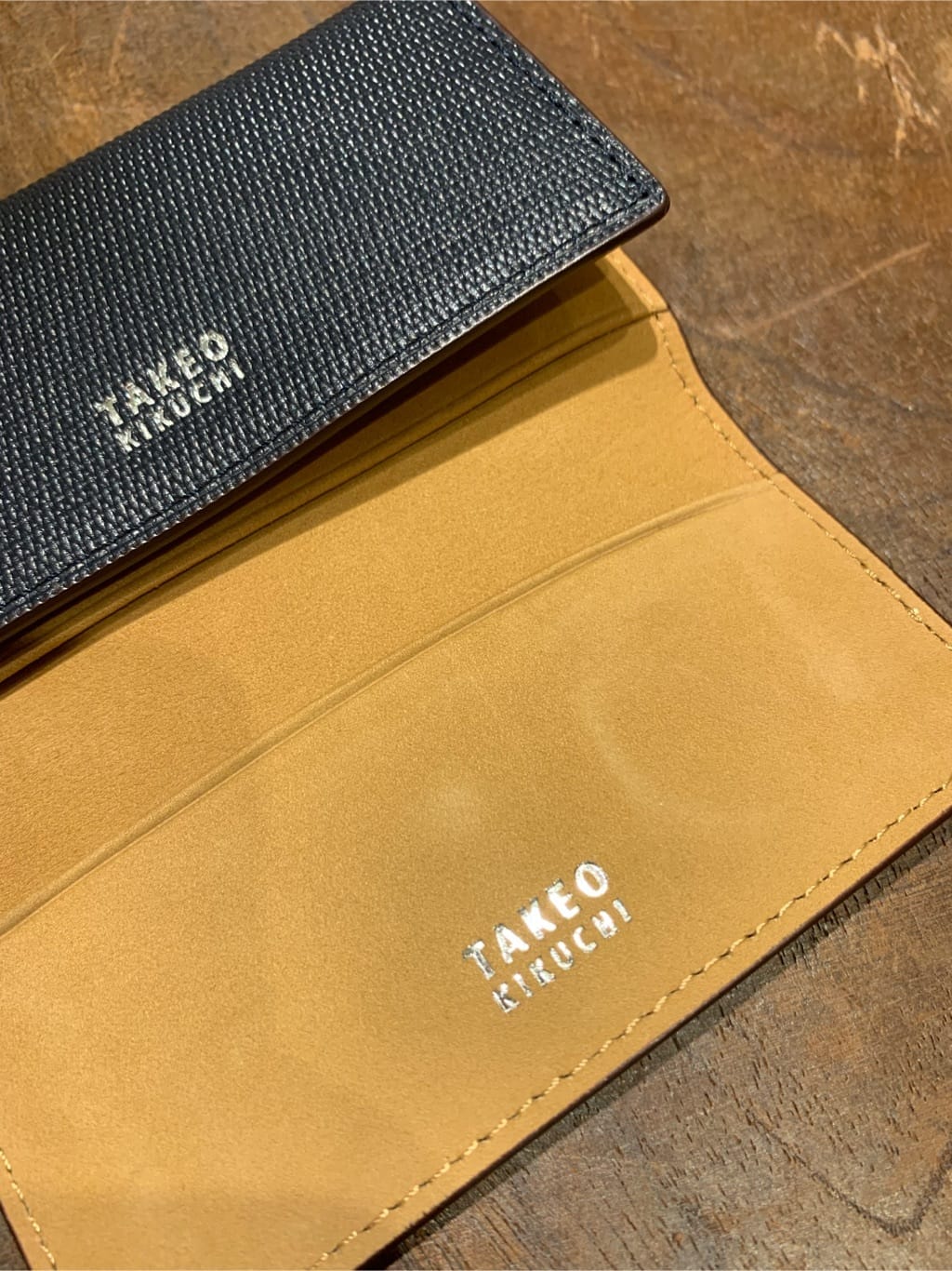 蒲谷祐太さんの「TAKEO KIKUCHI｜【ソフト＆ナチュラル】ミニメッシュ レザー キーケース」を使ったコーディネート