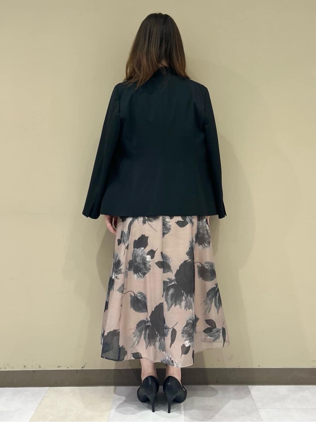 Teraさんの「UNTITLED｜【洗える通勤スーツ】レジェールギャバ　ストレッチカラーレスジャケット」を使ったコーディネート
