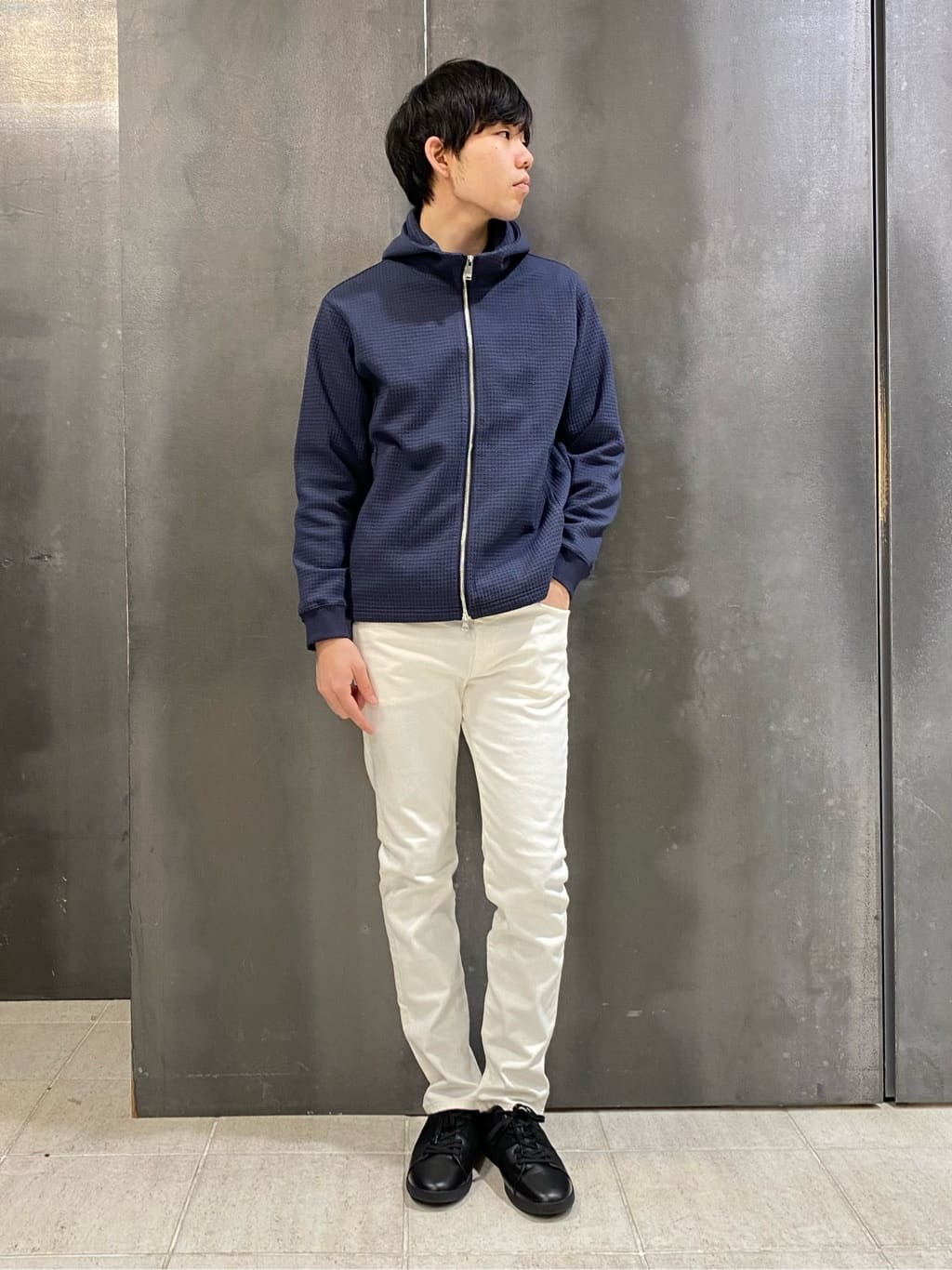 shoumaさんの「TAKEO KIKUCHI｜【Sサイズ～】ストレッチ デニム パンツ」を使ったコーディネート