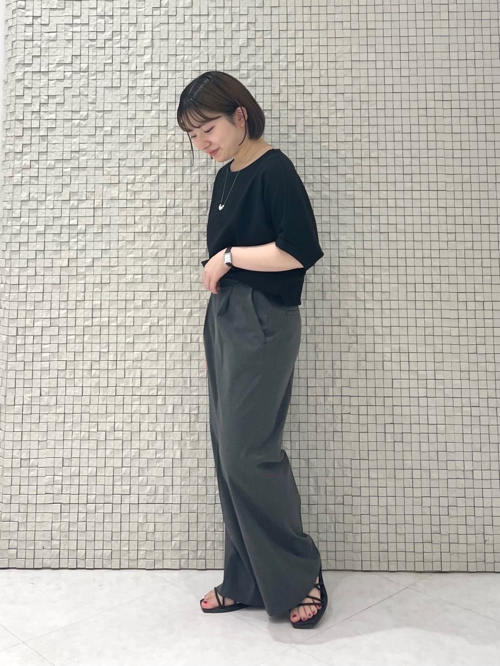 sakuさんの「INDIVI｜【セレモニーにおすすめ！】パール調トップネックレス」を使ったコーディネート