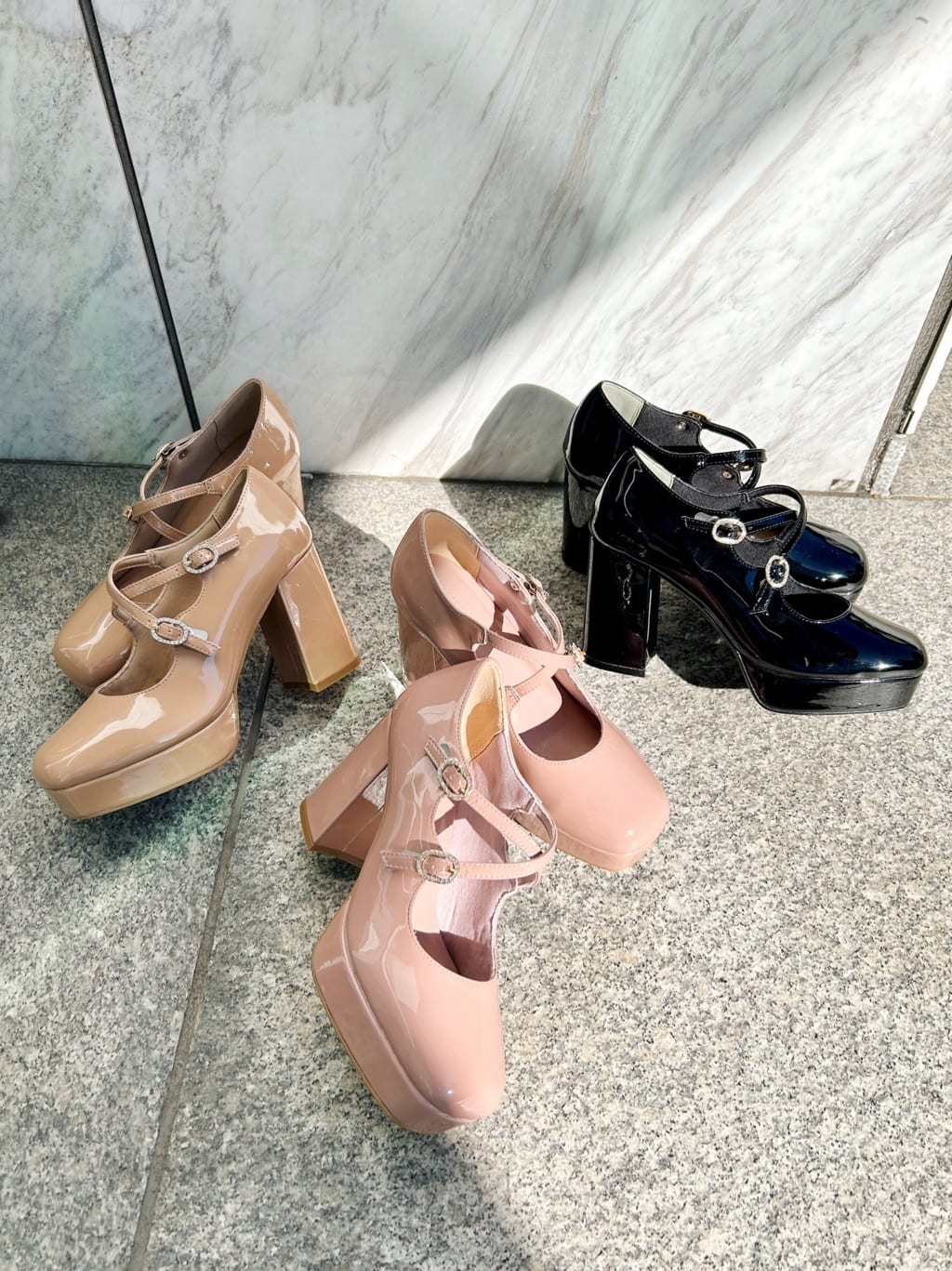 ayaさんの「ESPERANZA｜クロスダブルバックル厚底パンプス 結婚式二次会 パーティー 25SS」を使ったコーディネート