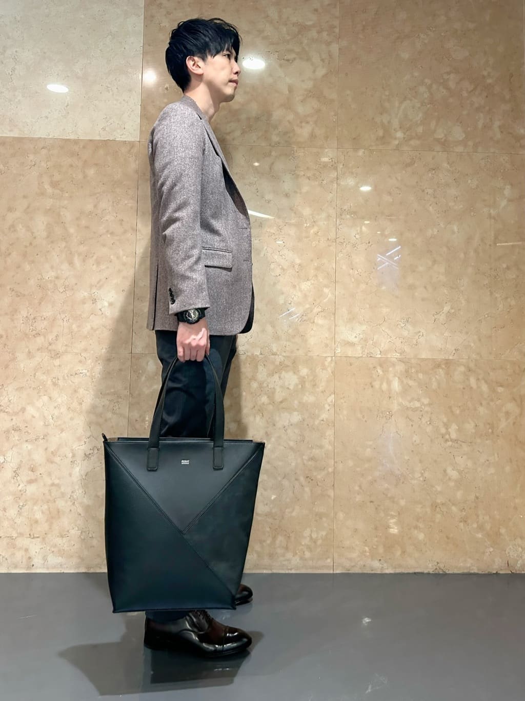 DDDさんの「TAKEO KIKUCHI｜【全7サイズ&times;8色展開！】トップマルチヘリンボン パンツ」を使ったコーディネート