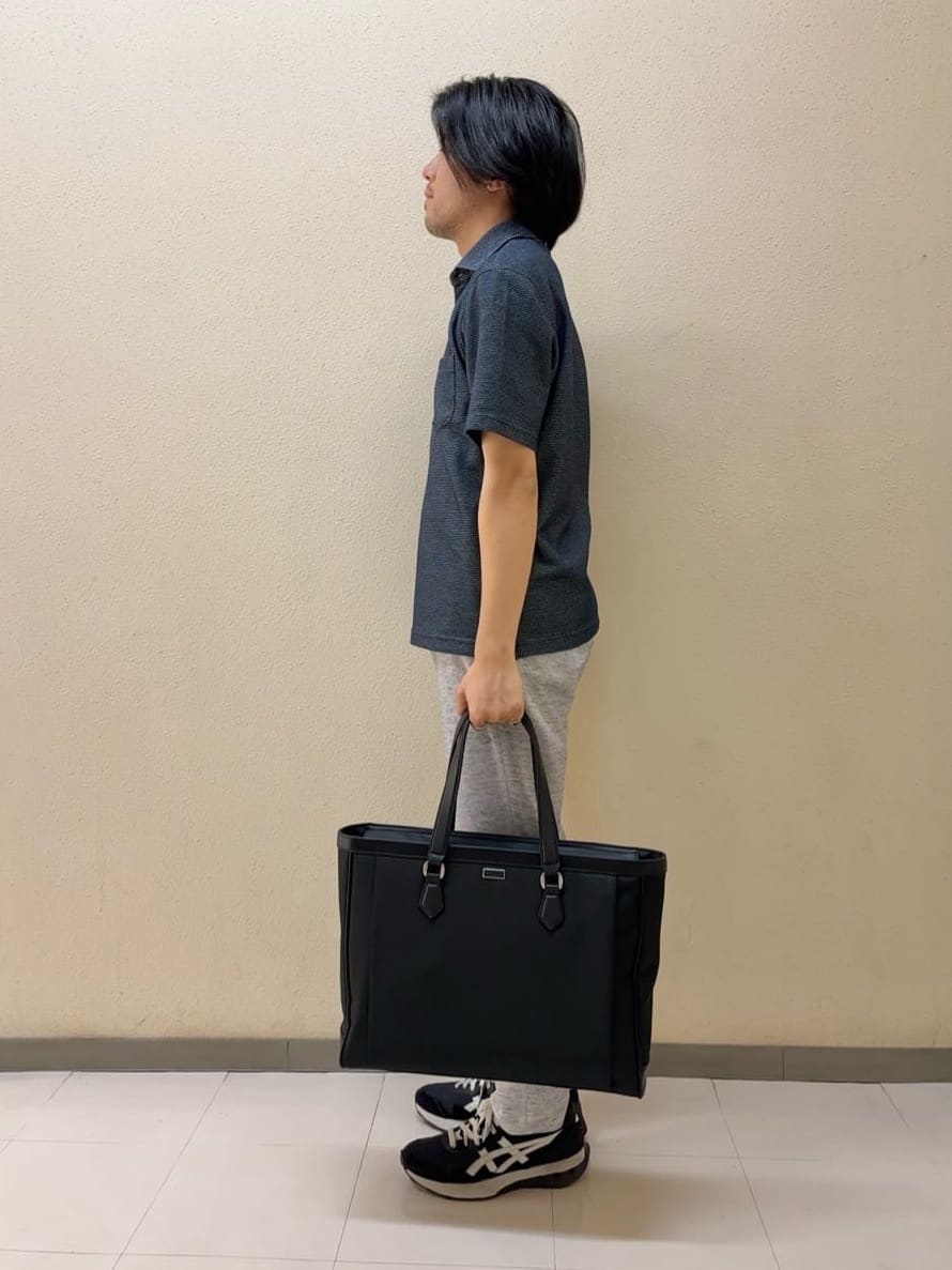 及川さんの「TAKEO KIKUCHI｜【抗菌防臭／9色5サイズ展開】ハニカムメランジ ポロシャツ」を使ったコーディネート