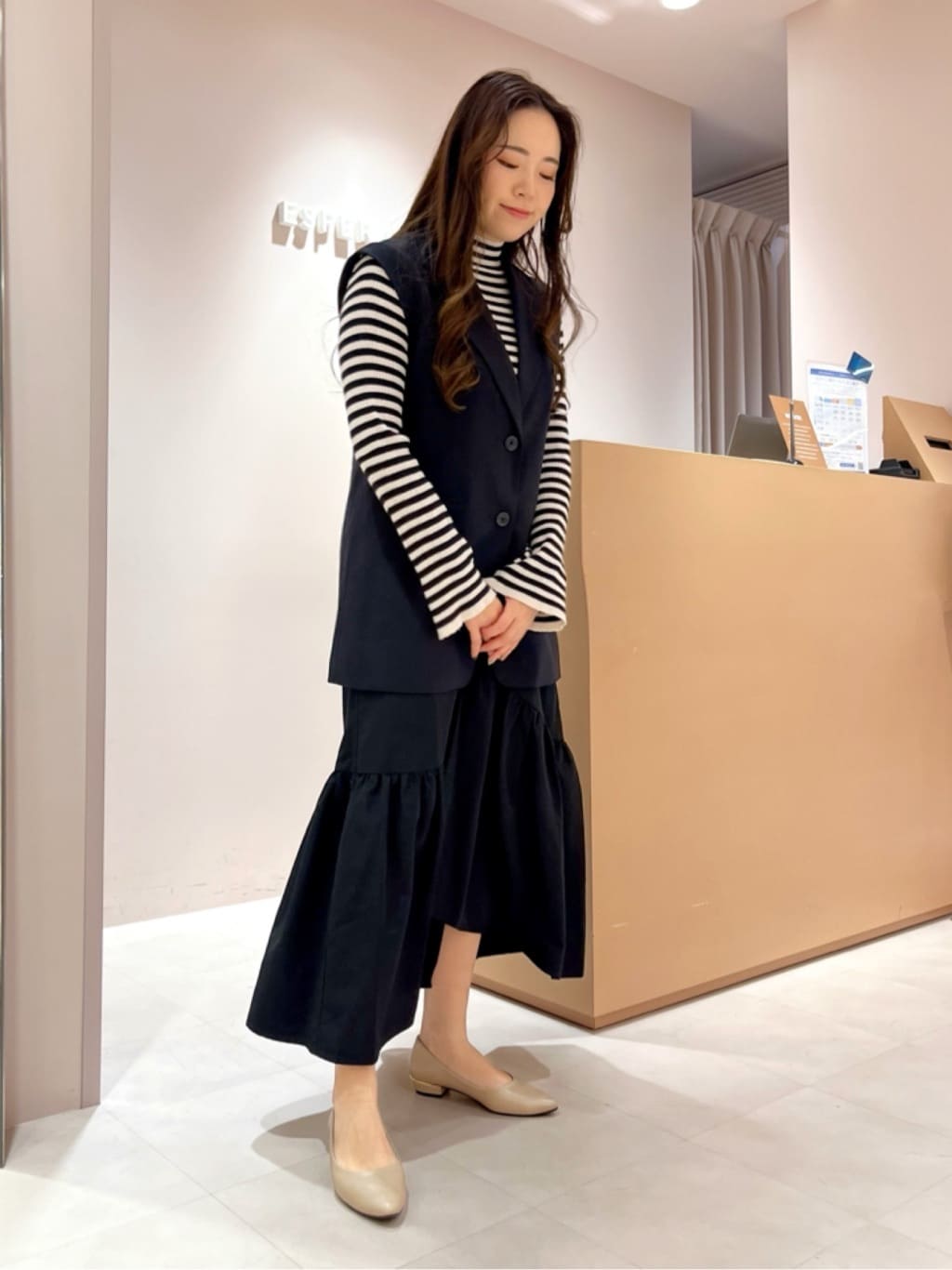 aya.oさんの「ESPERANZA｜《定番》晴雨兼用クッションフラットパンプス」を使ったコーディネート
