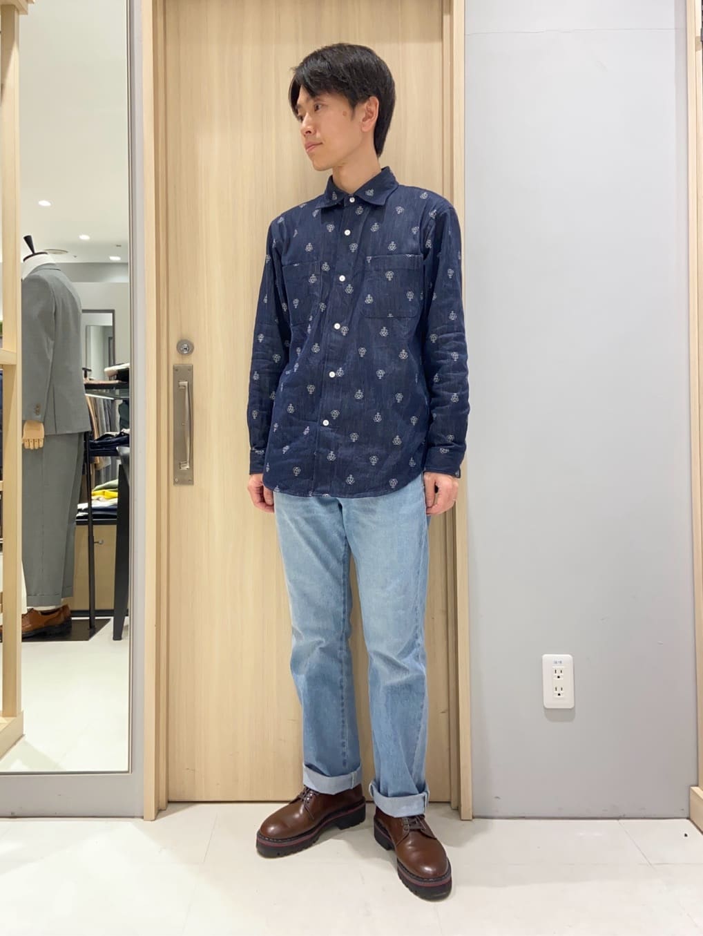 わいずみさんの「TAKEO KIKUCHI｜40ct&525 厚底プレーントゥシューズ」を使ったコーディネート