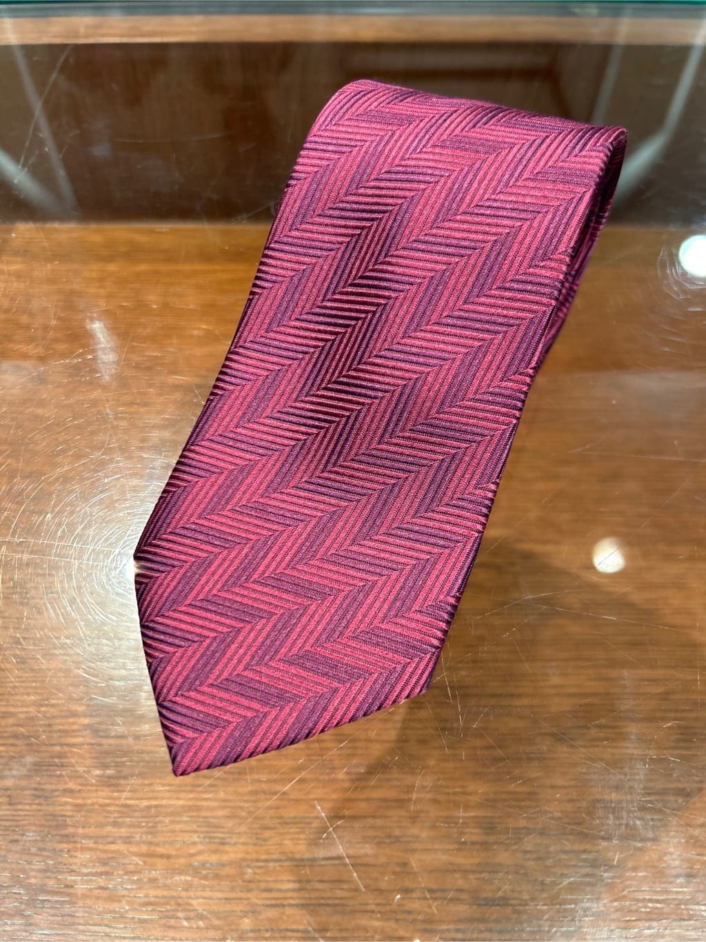 coheyさんの「TAKEO KIKUCHI｜【Made in JAPAN】矢絣（やがすり）シルクネクタイ」を使ったコーディネート