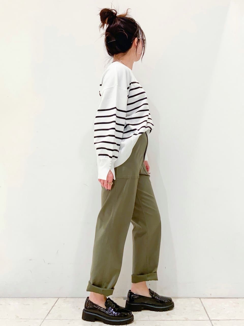 mameさんの「OPAQUE.CLIP｜ストレッチベイカーパンツ／オーガニックコットン混【洗濯機洗い可／ストレッチ】」を使ったコーディネート