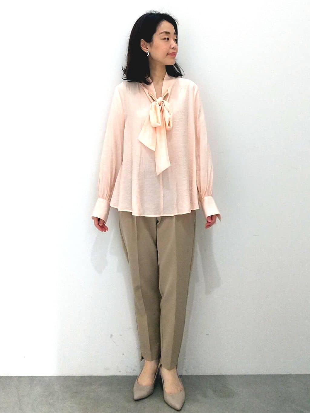 Matsuさんの「OPAQUE.CLIP｜【抗菌防臭加工/7cmヒール】ベーシックパンプス/通勤対応」を使ったコーディネート