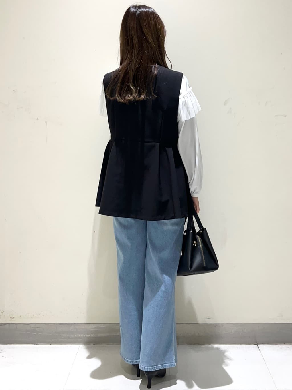 meeさんの「OPAQUE.CLIP｜【抗菌防臭加工/7cmヒール】ベーシックパンプス/通勤対応」を使ったコーディネート