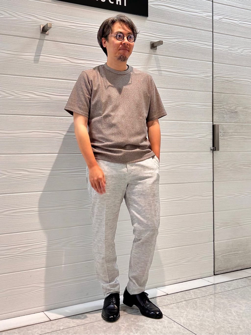 すーさんの「TAKEO KIKUCHI｜【尾州織】リネンブレンド メッシュパンツ」を使ったコーディネート